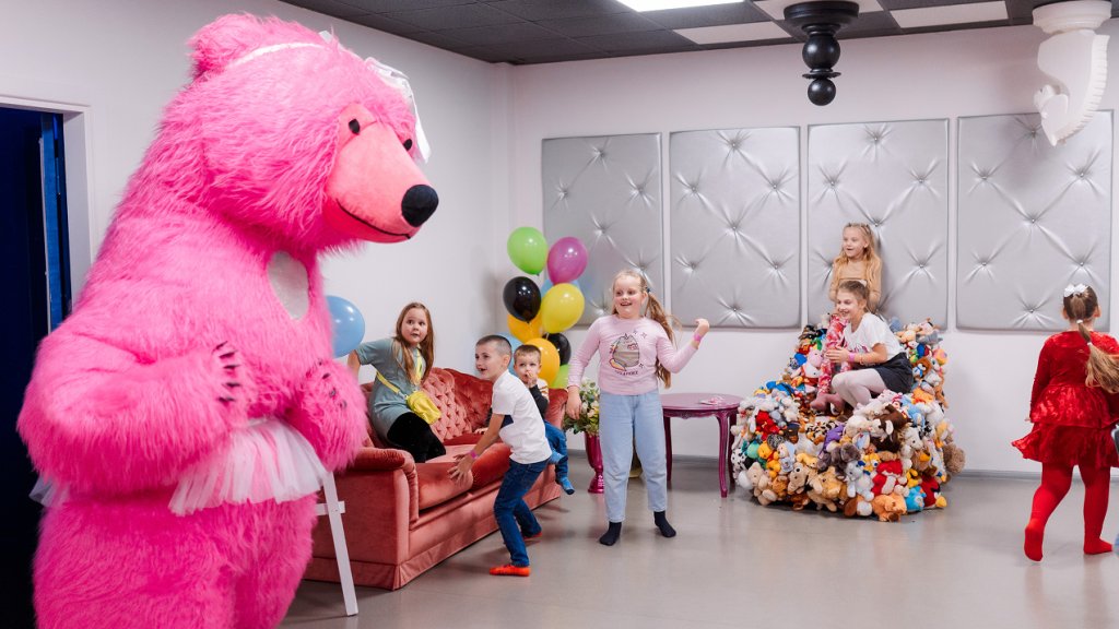 Pārsteiguma apsveikums no Mishka Daugavpils