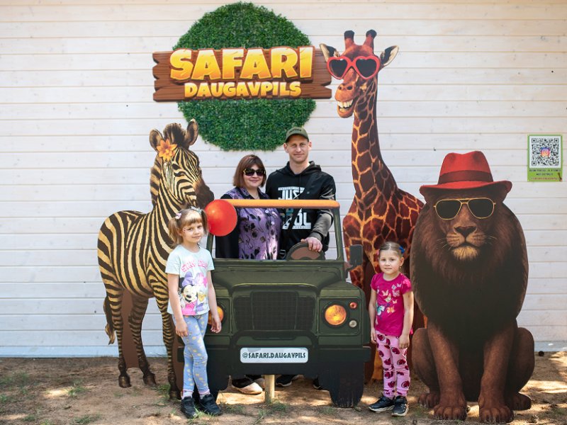 Fotosesija brīvā dabā Daugavpilī visai ģimenei